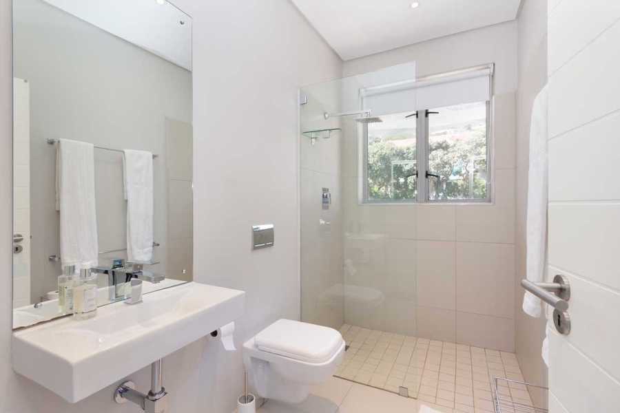 To Let 5 Bedroom Property for Rent in Camps Bay Western Cape